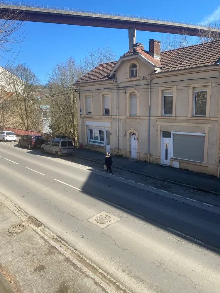 immeuble de 4 appartements, plus terrain constructible - Photo 1