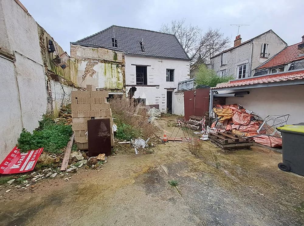 IMMEUBLE + 1 CAVE + 12 PLACES DE PARKINGS - Photo 1