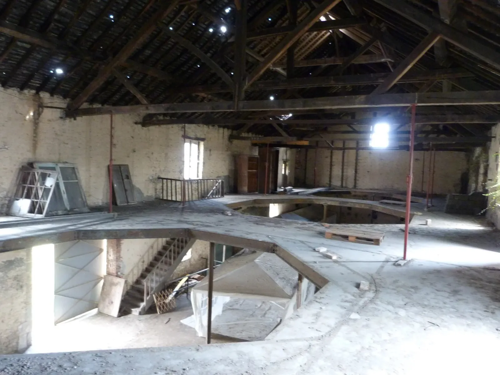 Villedieu-sur-Indre : Immeuble 755 M² à rénover - Photo 1