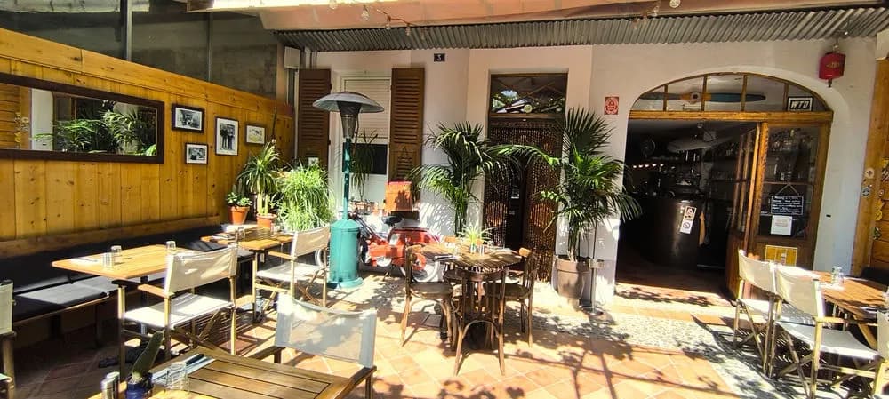 Immeuble mixte Restaurant + 2 appartements Aucun travaux - Photo 1