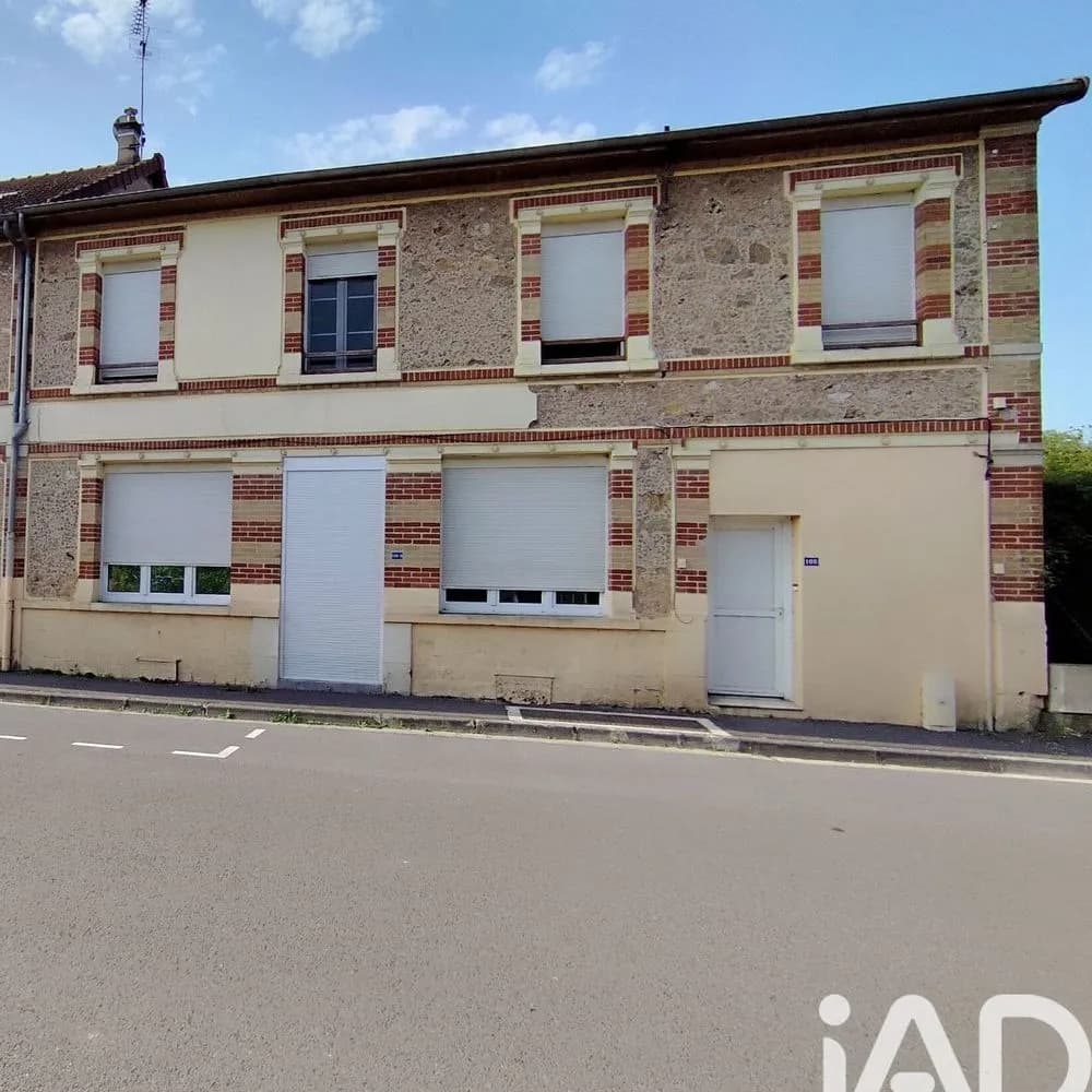 Immeuble 200 m² - Photo 1