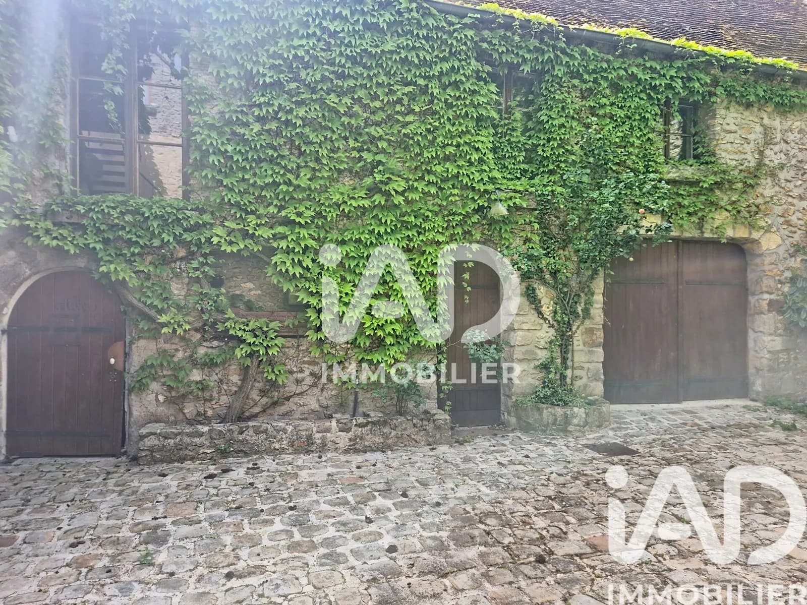 Vente Immeuble 370 m² - Photo 1