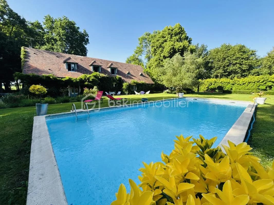 Ensemble immobilier de caractère avec deux habitations indépendantes dont un gîte aux portes de Tours - Photo 1