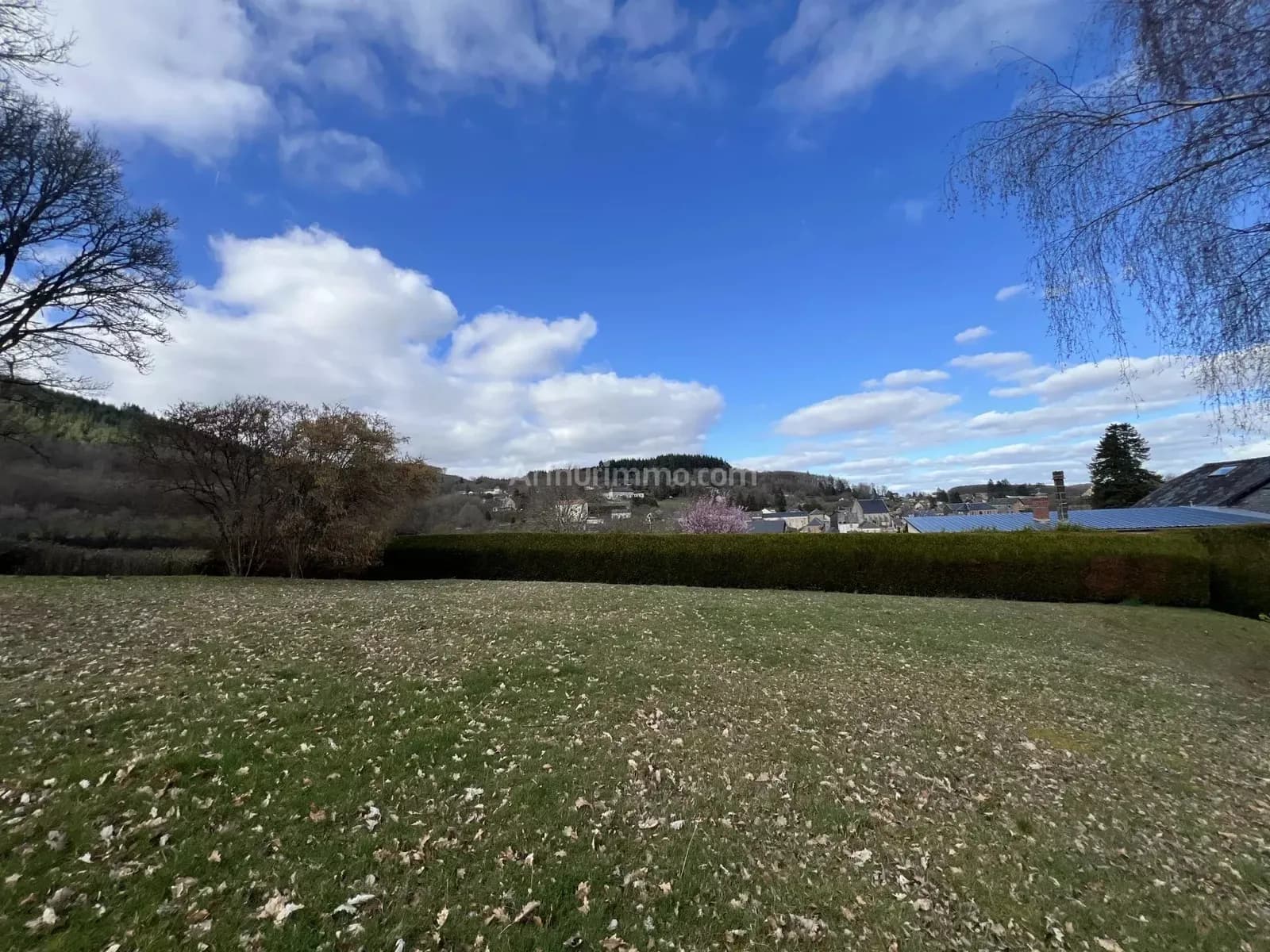 PARC DU MORVAN, MOUX-EN-MORVAN; Bel ensemble immobilier. - Photo 1