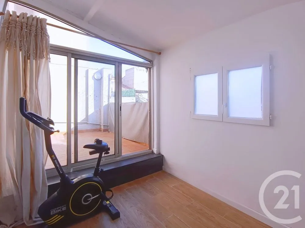 Immeuble 180 m² - Photo 1