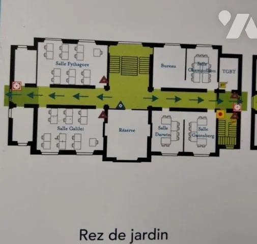 VILLA DE CARACTERE A USAGE DE BUREAUX - Photo 1
