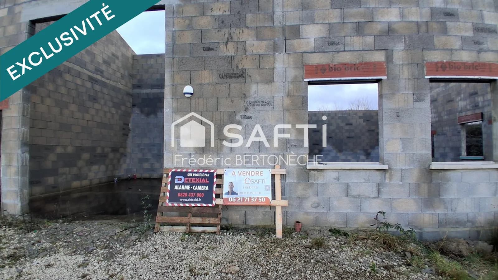 Bâtiment industriel non fini implanté dans une zone industrielle dynamique. - Photo 1