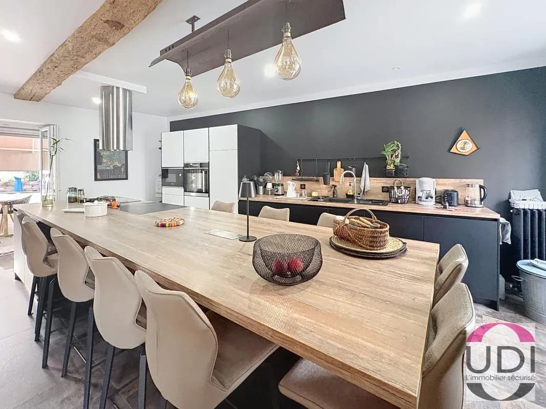 AHUN ENSEMBLE IMMOBILIER DE CARACTÈRE AVEC RENTABILITÉ - Photo 1