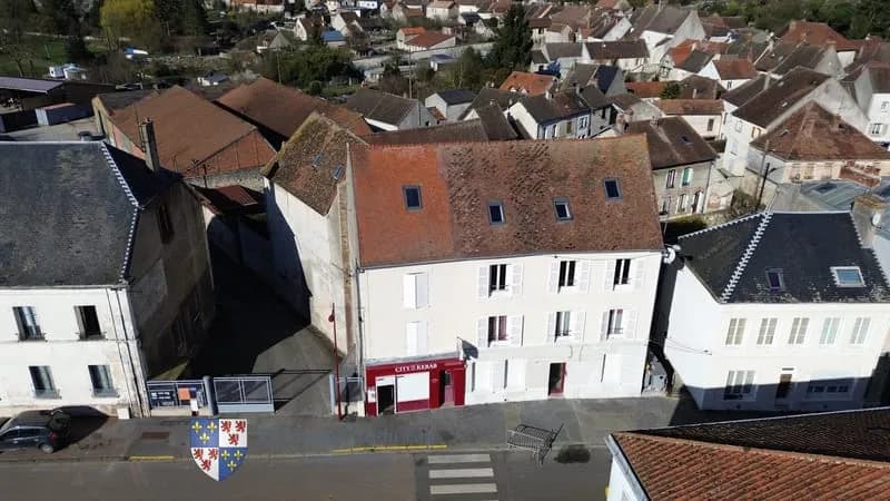 Immeuble de rapport avec 10 lots loués - Photo 1
