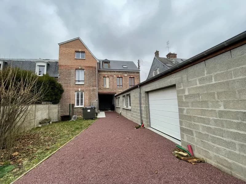 Immeuble 300 m² - Photo 1