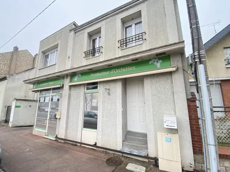 Immeuble de rapport 242 m² - Photo 1