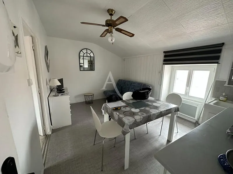 Immeuble 260 m² - Photo 1