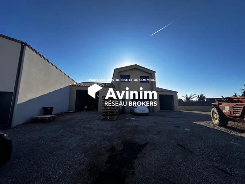 Immeuble industriel 445 m² - Photo 1