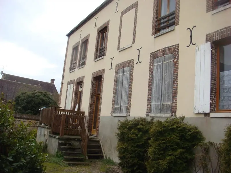 Immeuble de rapport 11 pièces 205 m² - Photo 1