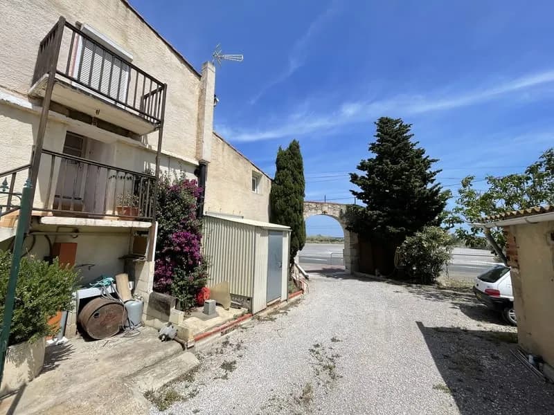 IMMEUBLE DE RAPPORT COMPOSÉ DE 12 LOTS ( 10 APPARTEMENTS du STUDIO au T5 sur 368 m2 et 2 LOCAUX COMMERCIAUX/A - Photo 1