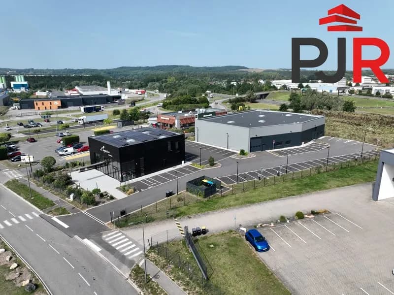 Immeuble industriel 980 m² - Photo 1