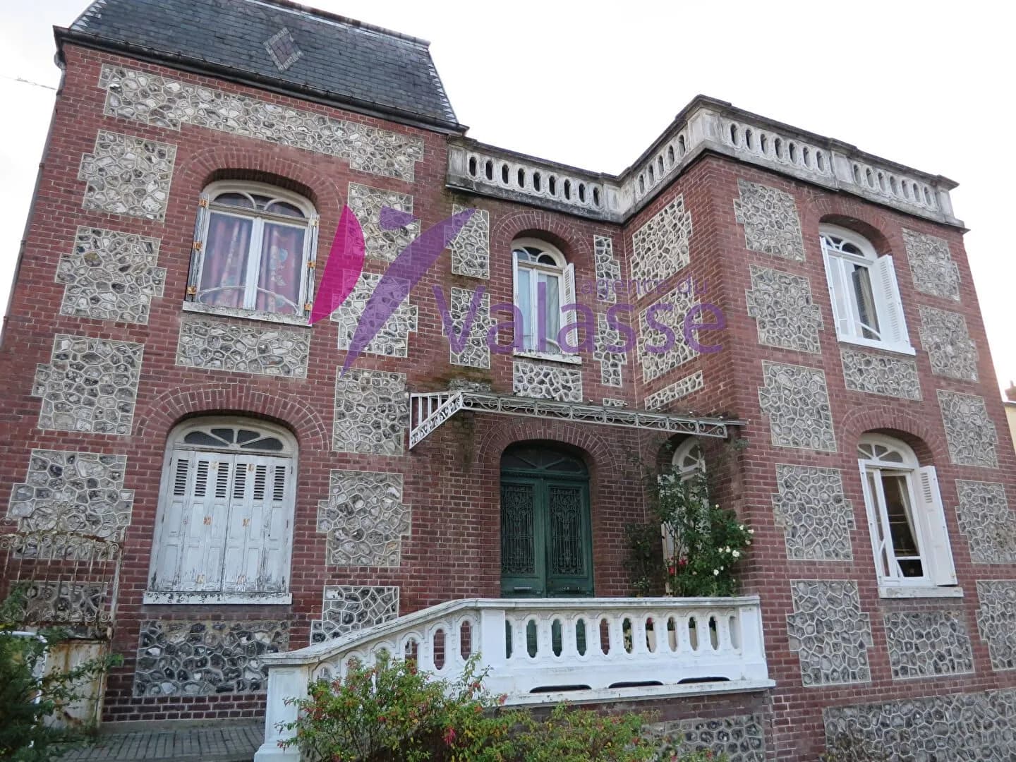 Immeuble de rapport 214 m² - Photo 1