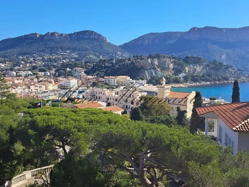 Immeuble compose de quatre appartements avec terrasses et vue me - Photo 1