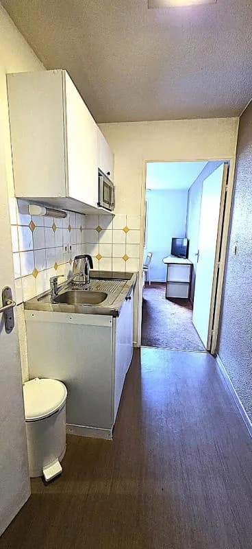SAINT NAZAIRE - MURS COMMERCIAUX LOUES, LOGEMENT DE TOURISME 18,89 m² - Photo 1