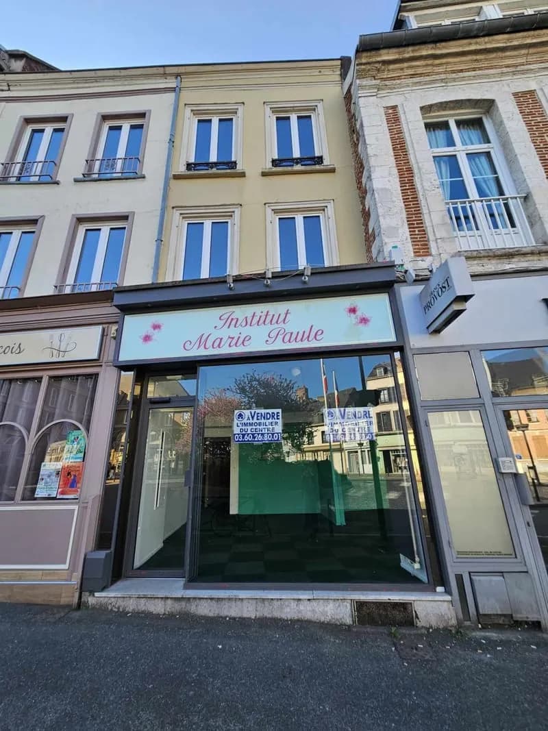 Immeuble en centre ville d'Abbeville - Photo 1