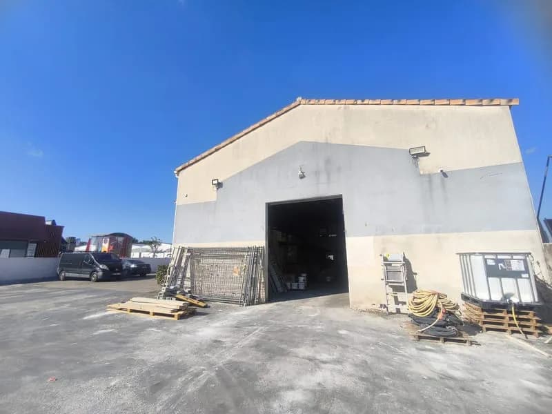 Immeuble industriel 4 pièces 450 m² - Photo 1