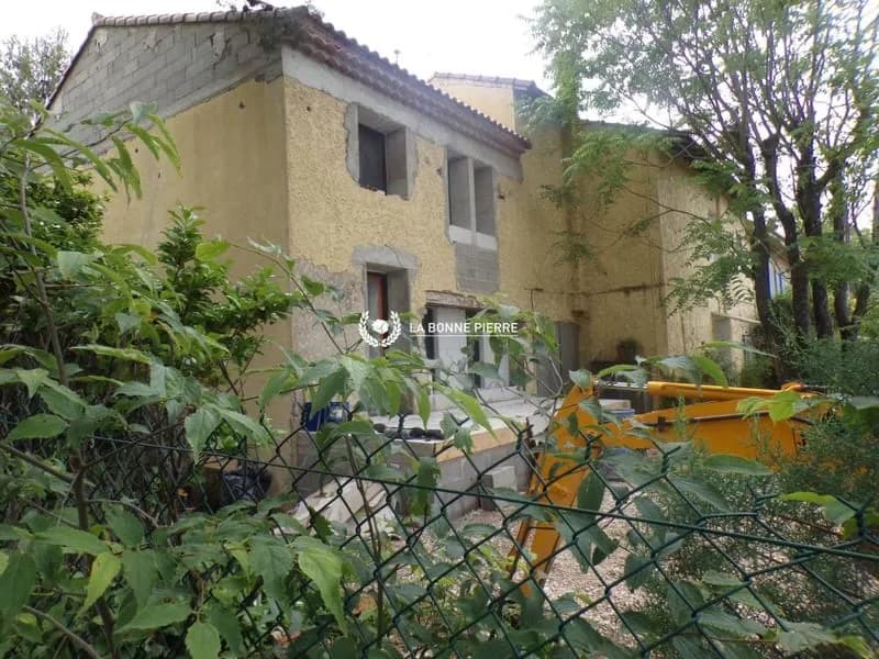 Ensemble immobilier de deux maisons attenantes - Photo 1