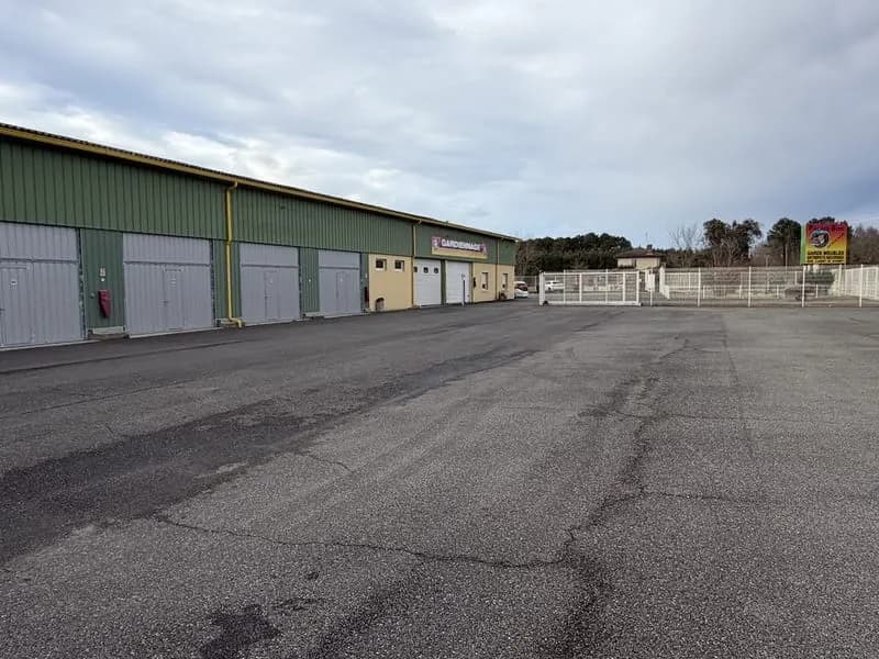Immeuble industriel 5415 m² - Photo 1
