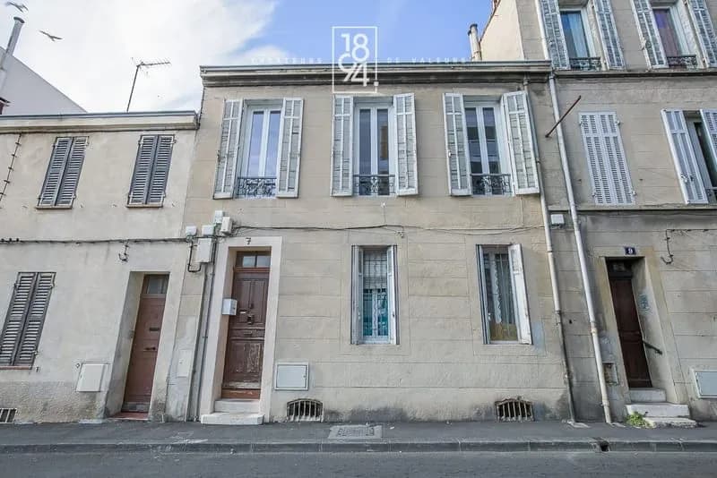 À vendre I Immeuble marseillais I 2 appartements I Jardin 109m2 - Photo 1