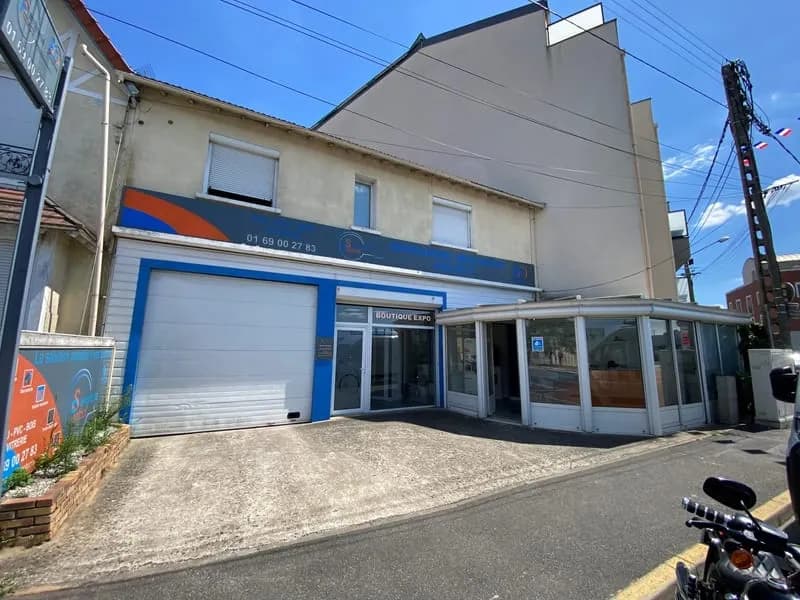Immeuble de rapport 309 m² - Photo 1