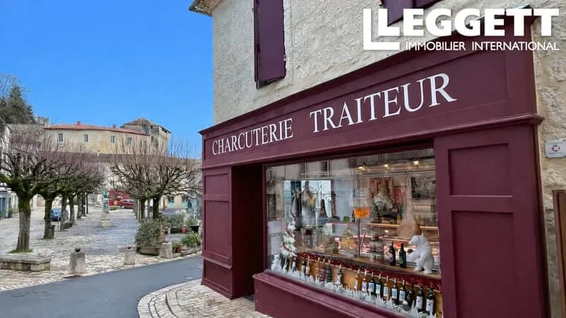 Appartement et local commercial avec garage en cave troglodyte au coeur d'Aubeterre-sur-Dronne - Photo 1