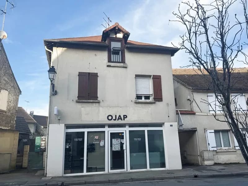 IMMEUBLE DE RAPPORT de 5 appartements et une boutique A PLAILLY - Photo 1