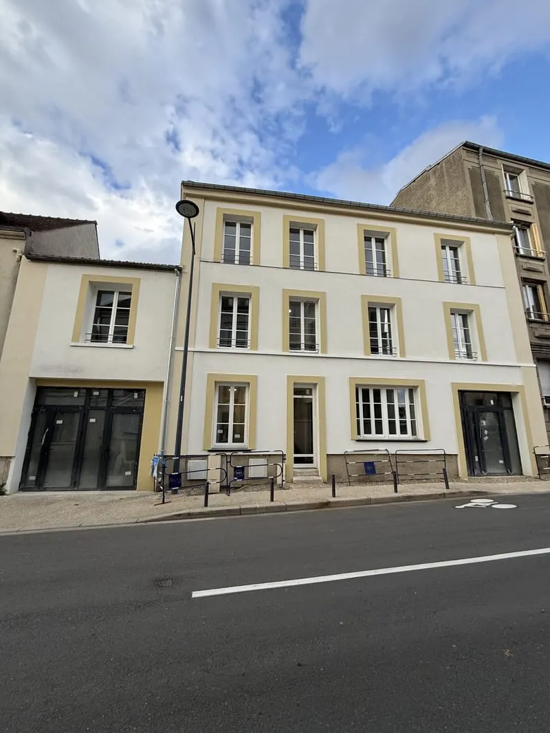 Immeuble Investissement Locatif proche gare de Melun - Photo 1