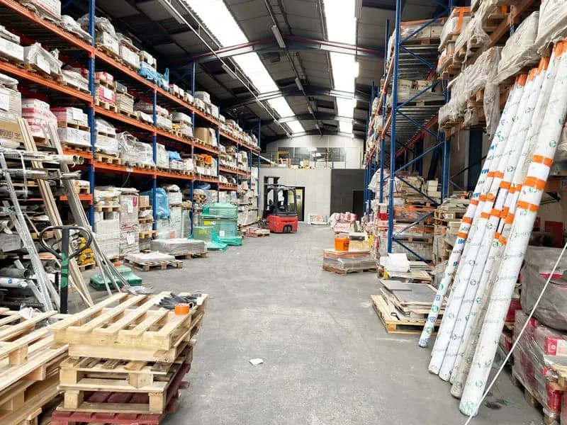 Immeuble industriel 746 m² - Photo 1