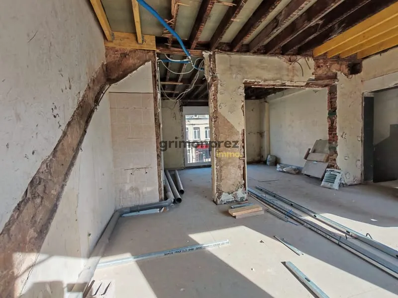 IMMEUBLE DE RAPPORT - 3 LOTS - A TRAVAUX - LILLE FIVES - Photo 1