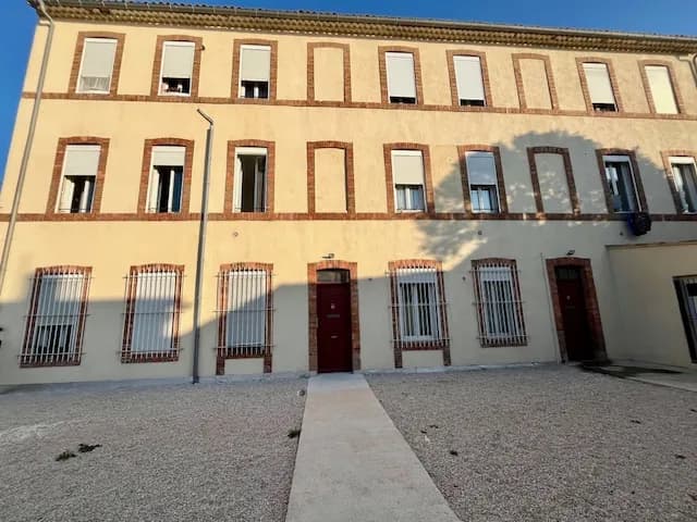 IMMEUBLE INVESTISSEUR - Photo 1