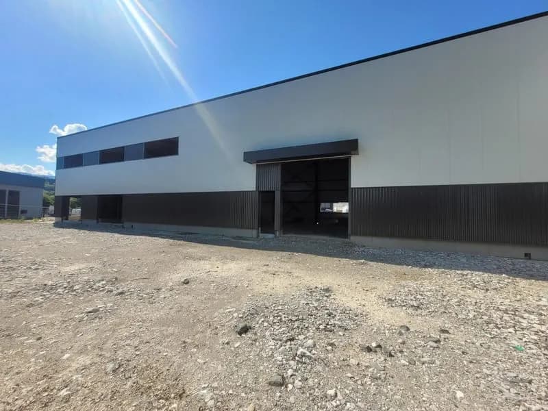 Immeuble industriel 315 m² - Photo 1