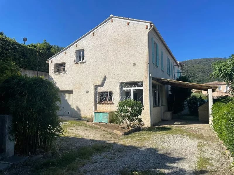 LOT 2 APPARTEMENTS A RENOVER JARDIN GARAGE A 500M DE LA PLAGE - Photo 1