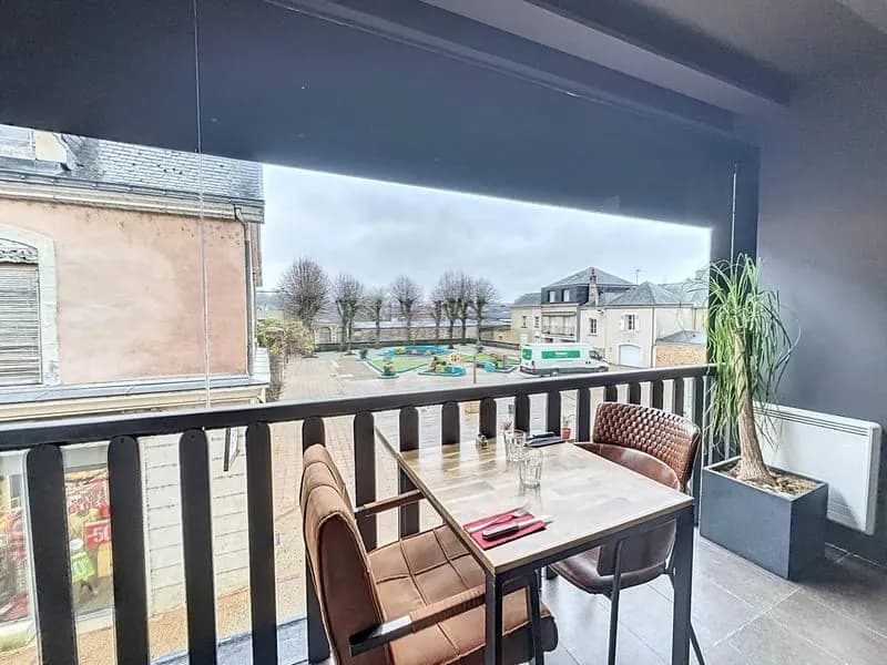 Immeuble 256 m² - Photo 1
