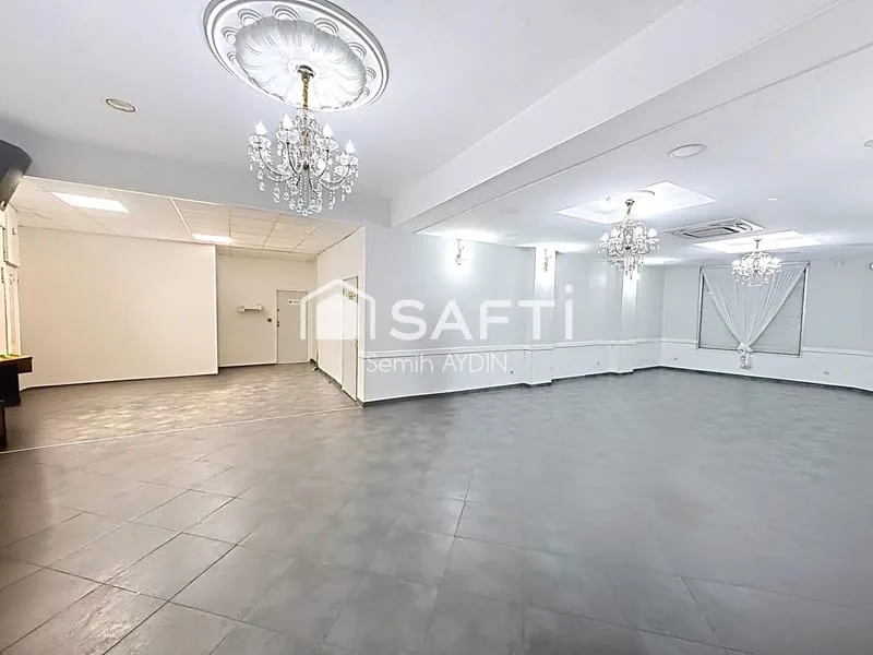 Immeuble 260 m² - Photo 1