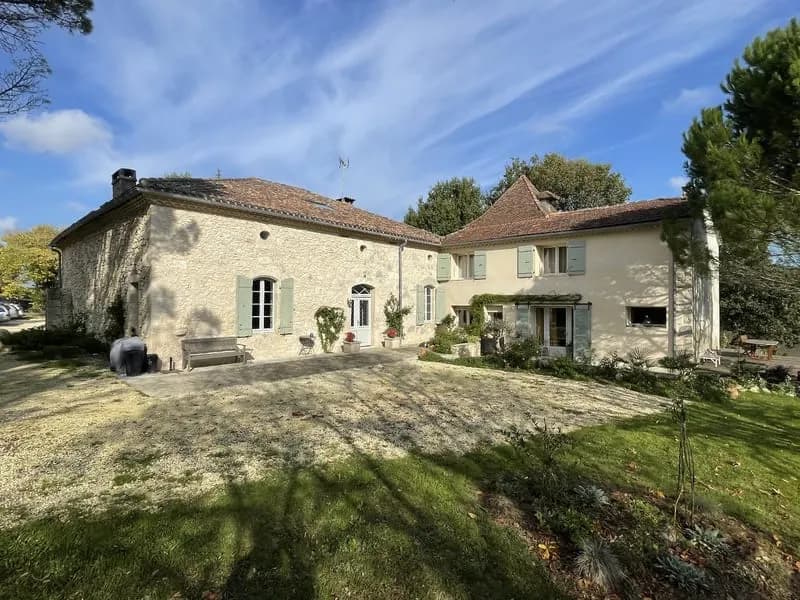 BEL ENSEMBLE IMMOBILIER PROCHE DE LECTOURE - Photo 1