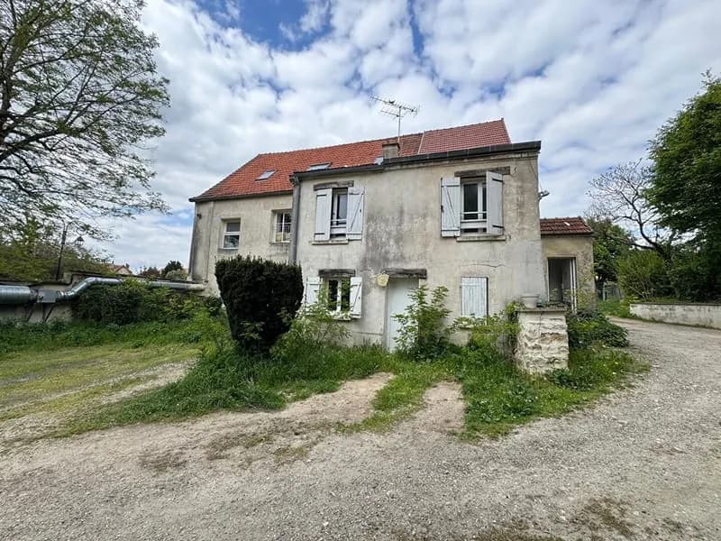 Immeuble composé de 11 appartements et de parkings - Photo 1