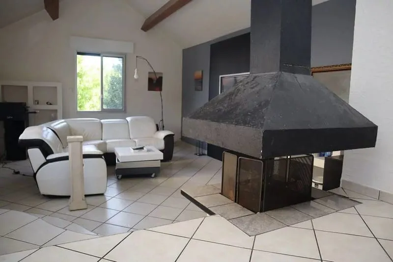 Immeuble 3 pièces 220 m² - Photo 1