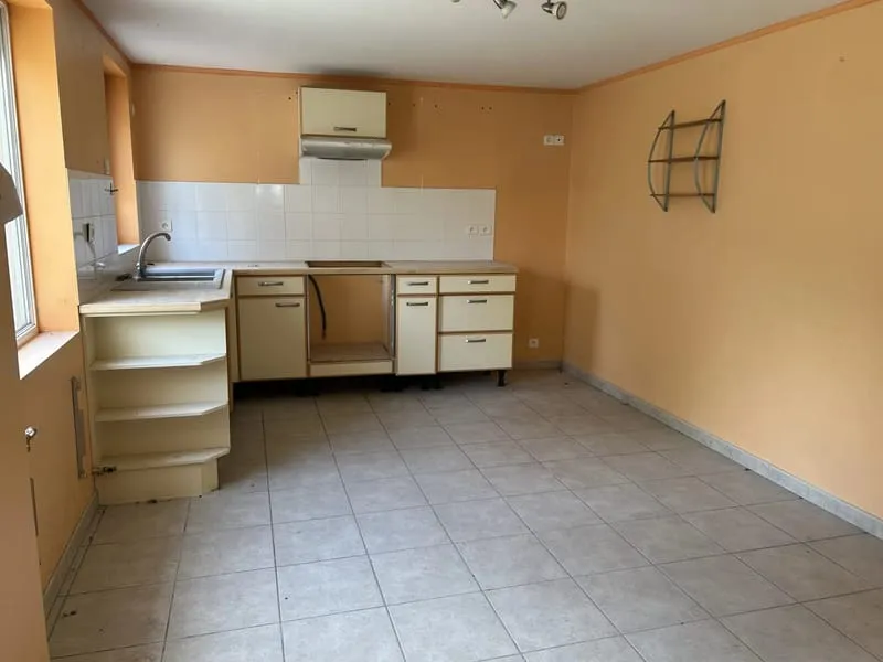 ENSEMBLE IMMOBILIER RC COMMERCE PRET A LA LOCATION ET 1ER ETAG - Photo 1