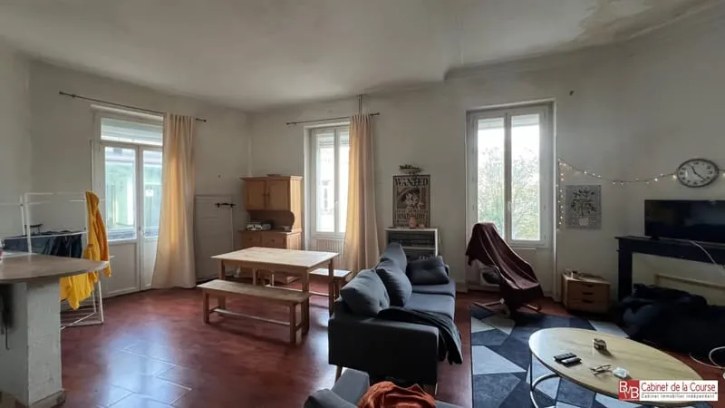 Immeuble de rapport 140 m² - Photo 1