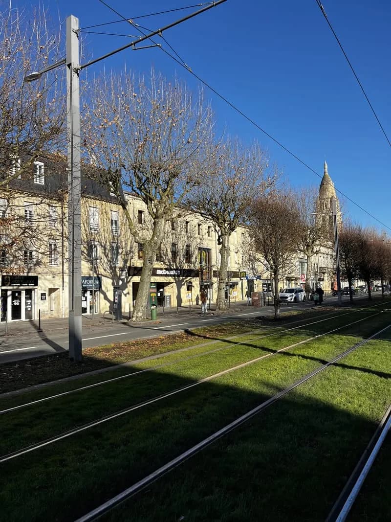 IMMEUBLE EN PIERRE - 8 LOTS - INVESTISSEMENT PATRIMONIAL - Photo 1