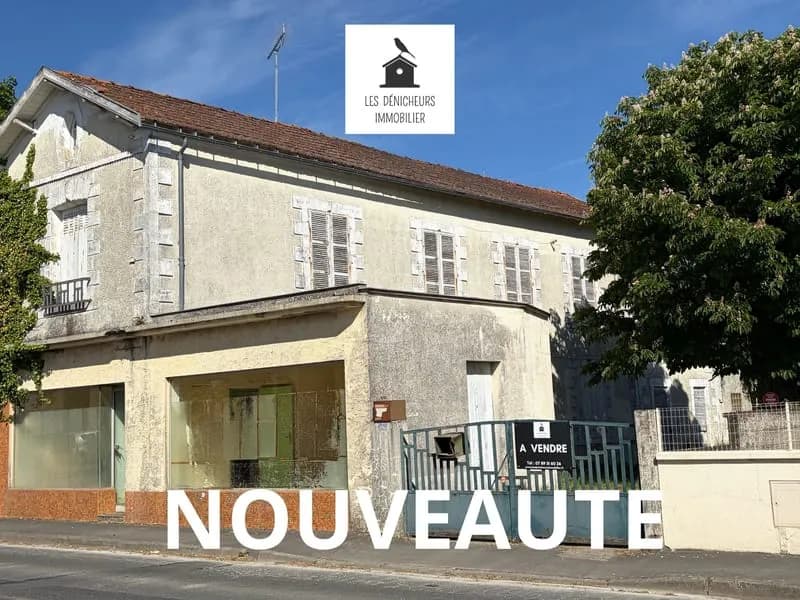 Ensemble immobilier Brioux Centre - Photo 1