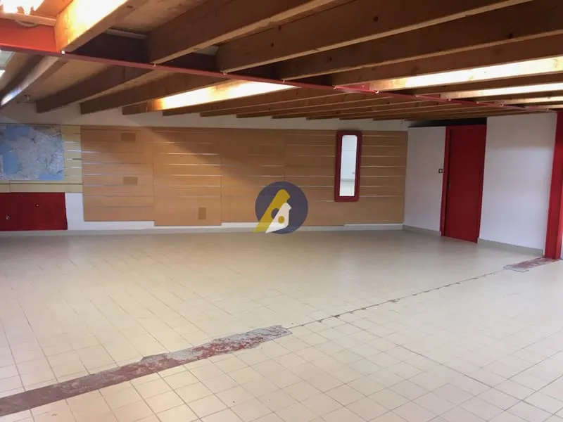 VENDS MURS COMMERCIAUX D UN ENSEMBLE IMMOBILIER - Photo 1