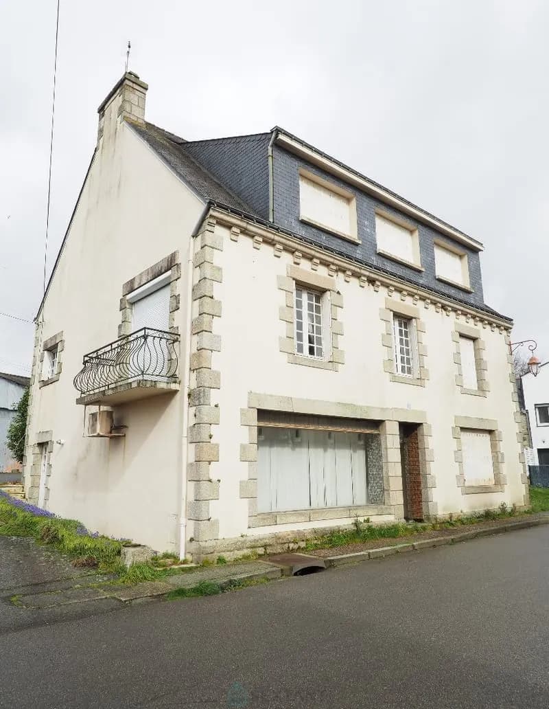 Maison familiale ou immeuble de rapport + Longère à rénover + Hangar fermé environ 160 m² - Photo 1
