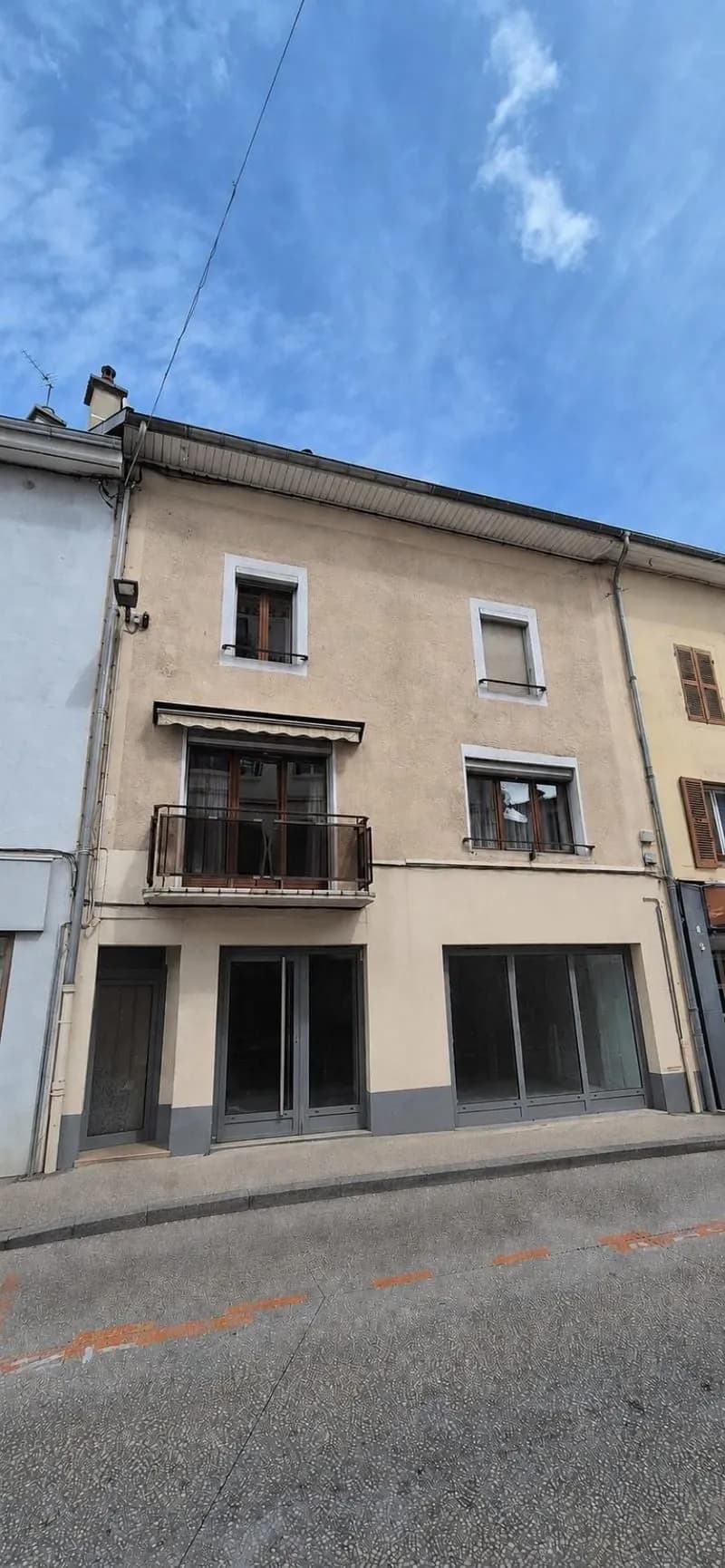 Immeuble 160 m² - Photo 1