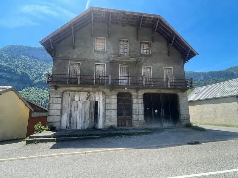 Allèves - Ensemble immobilier avec PC purgé - Photo 1